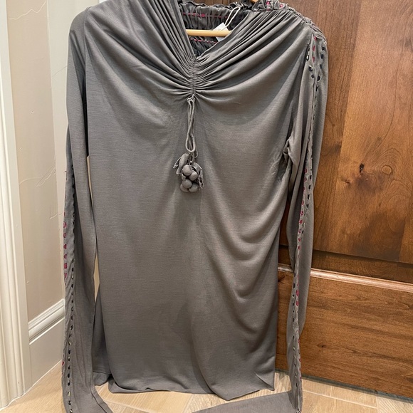 New Boho Grey quilted back long sleeve tunic - Picture 6 of 14